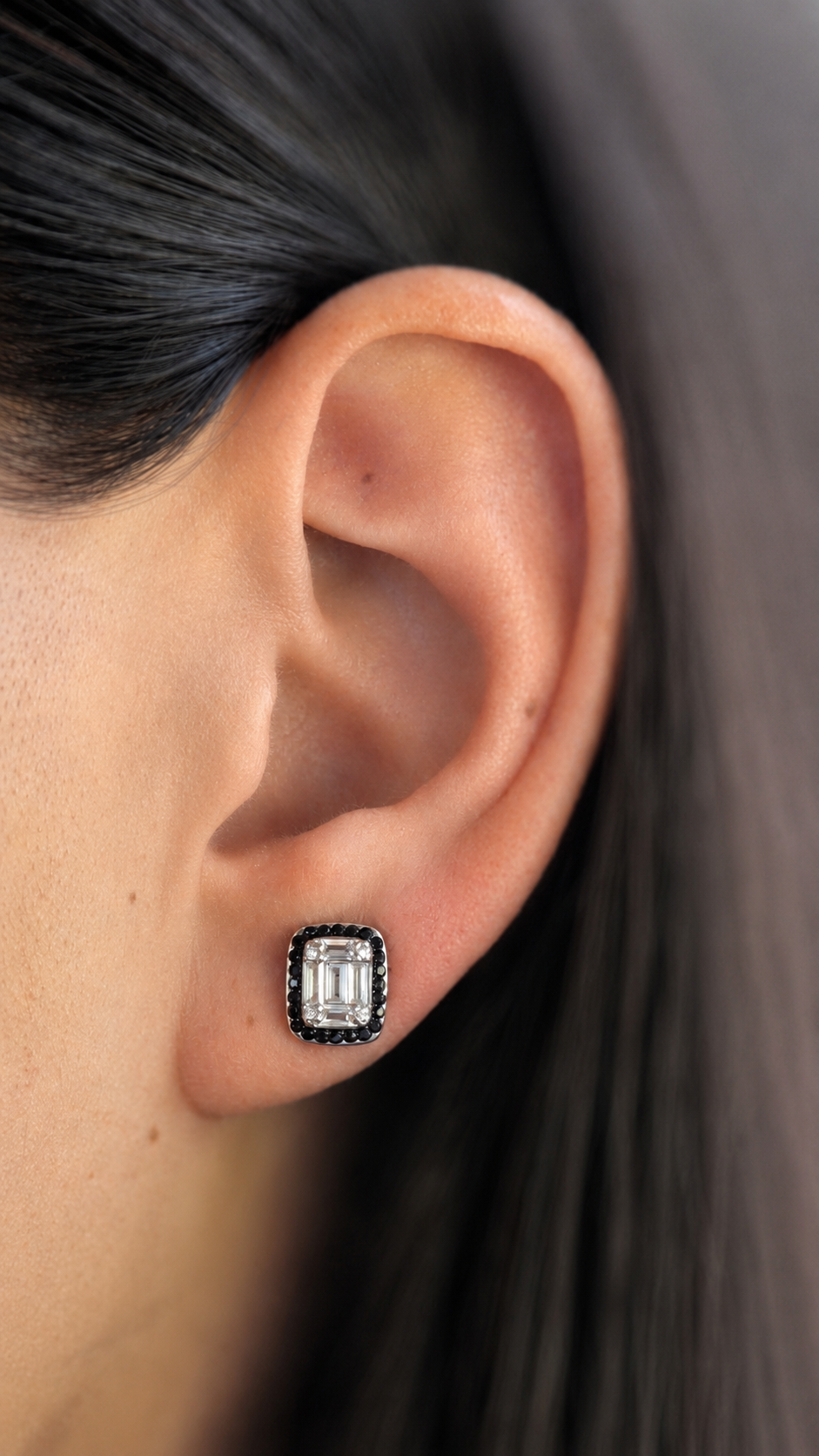 Noir Frame Studs